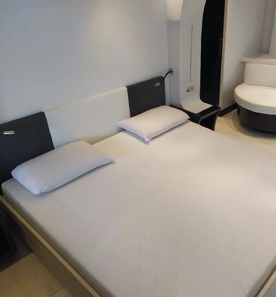 Book yachts online - motorboat - Jaguar Squadron 80 - Ellepi one - rent