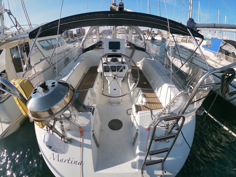 Book yachts online - sailboat - Harmony 42 - Martina - rent