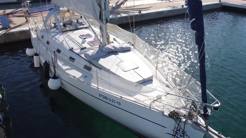 Book yachts online - sailboat - Harmony 42 - Martina - rent