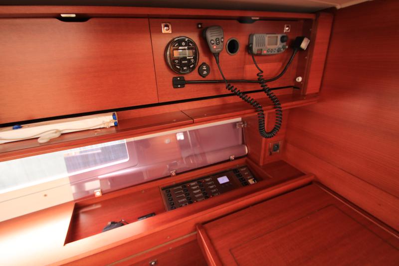 Book yachts online - sailboat - Dufour 500 Grand Large - Nirvana (refit 2020) - rent