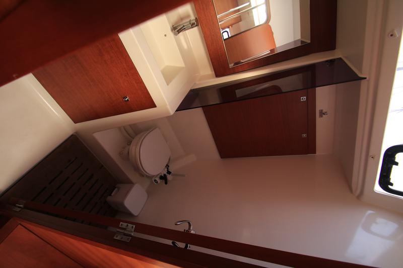 Book yachts online - sailboat - Dufour 500 Grand Large - Nirvana (refit 2020) - rent