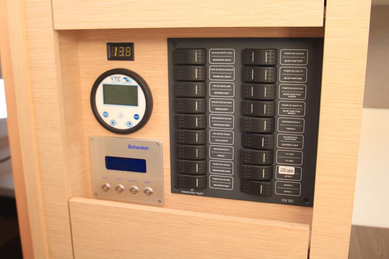 Book yachts online - catamaran - Fountaine Pajot Lucia 40 - Lipara (Ac+Gen+Wm) - rent