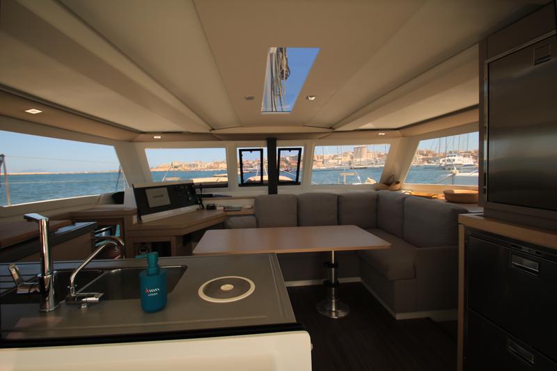 Book yachts online - catamaran - Fountaine Pajot Lucia 40 - Lipara (Ac+Gen+Wm) - rent