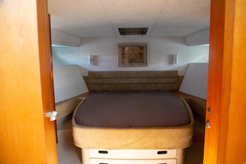 Book yachts online - motorboat - Riva 45 SuperAmerica - Hidra 1977 (Refit 2020) - rent