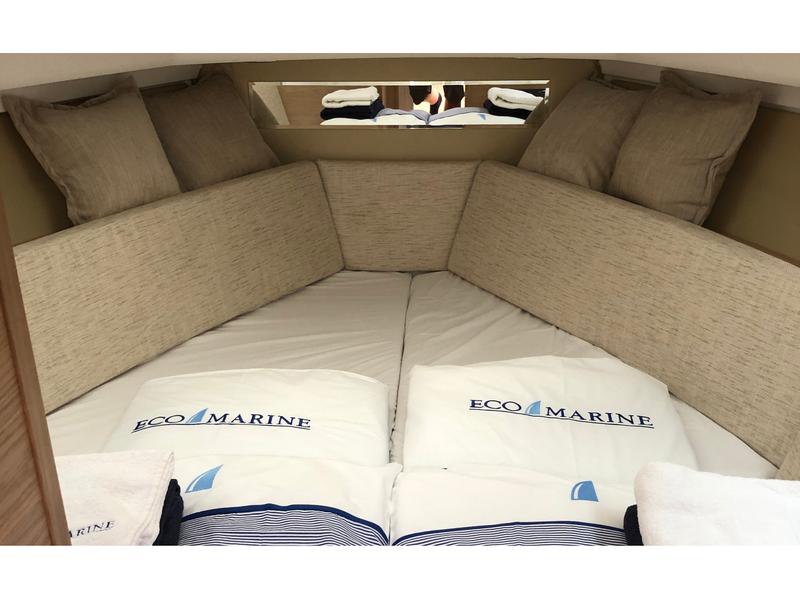 Book yachts online - motorboat - Flipper 900 ST - Moncia - rent