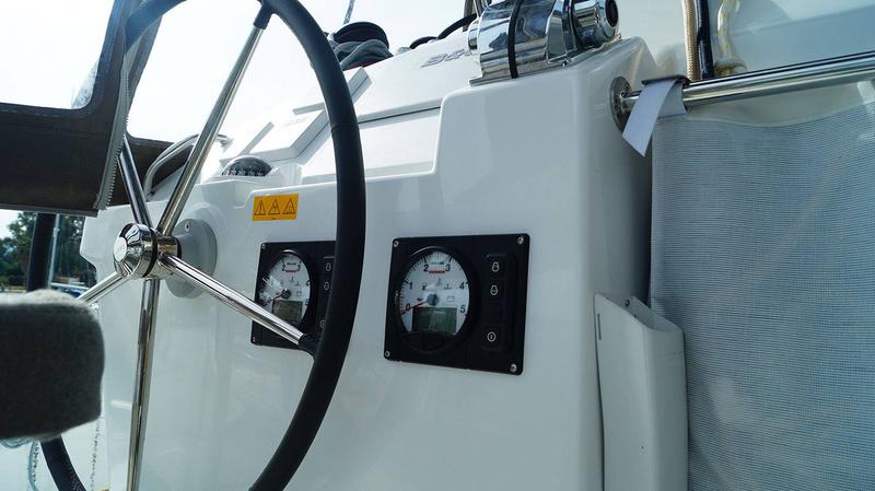 Book yachts online - catamaran - Lagoon 400 S2 - Caciarda - rent