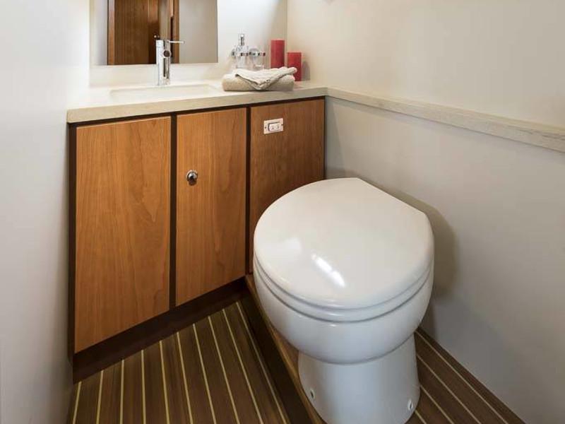 Book yachts online - motorboat - Linssen Grand Sturdy 35.0 AC - Stella - rent