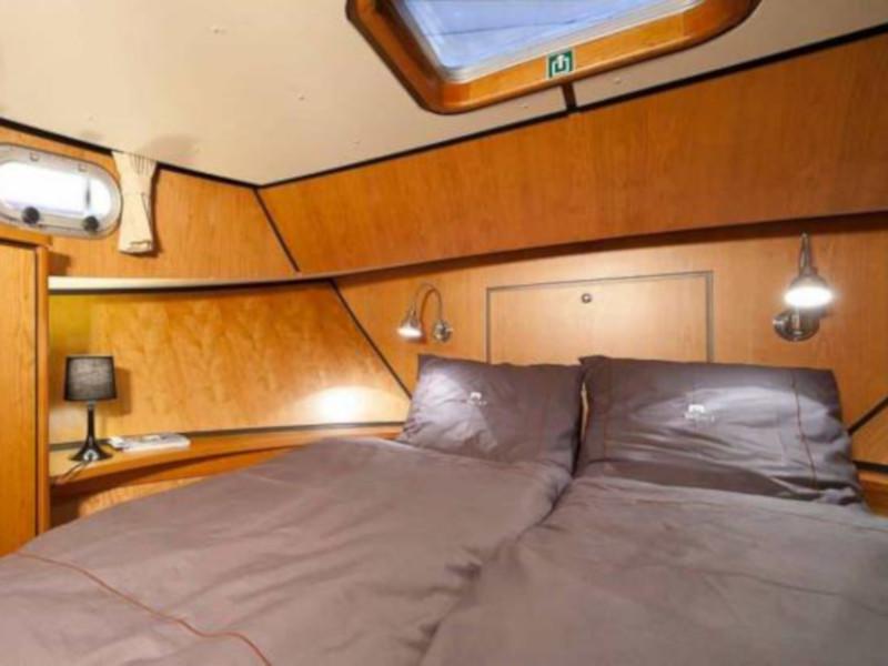 Book yachts online - motorboat - Linssen Grand Sturdy 30.9 AC - Nova Vita - rent