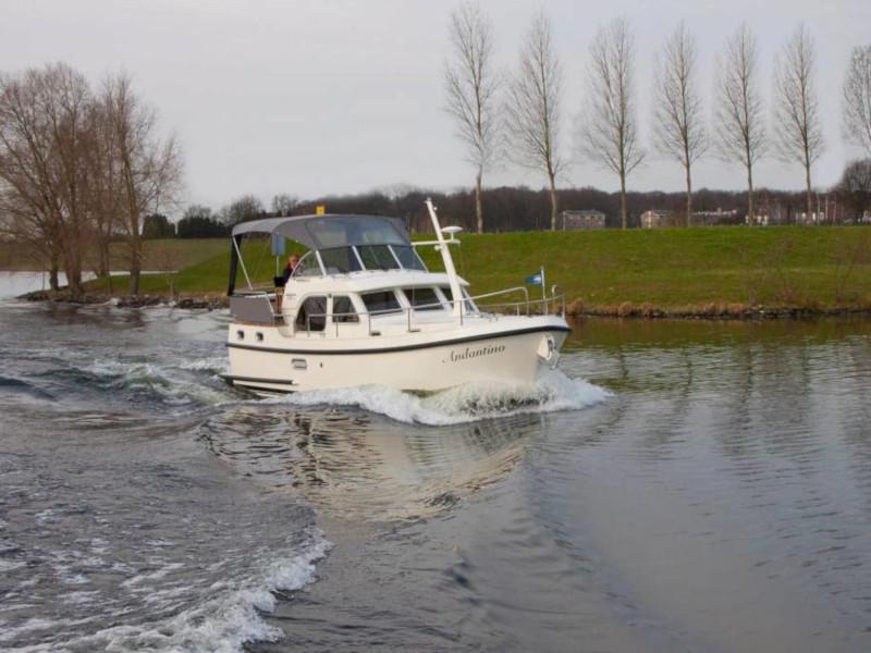 Book yachts online - motorboat - Linssen Grand Sturdy 30.9 AC - Nova Vita - rent