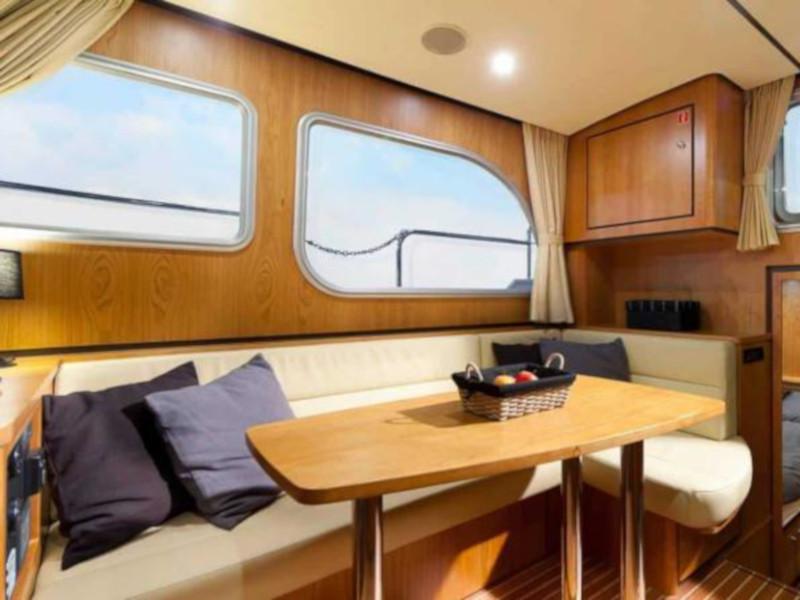 Book yachts online - motorboat - Linssen Grand Sturdy 30.9 AC - Nova Vita - rent