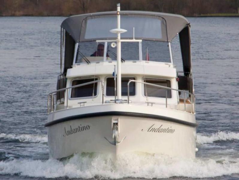 Book yachts online - motorboat - Linssen Grand Sturdy 30.9 AC - Nova Vita - rent