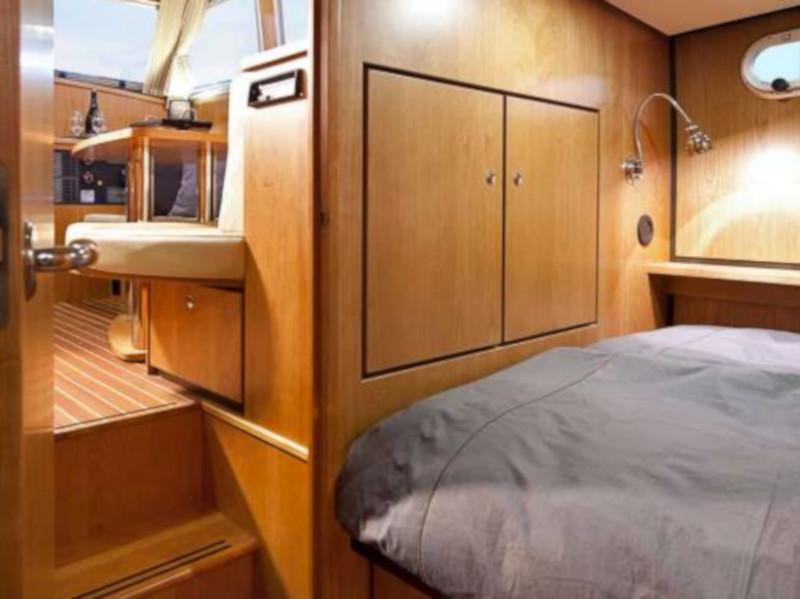 Book yachts online - motorboat - Linssen Grand Sturdy 30.9 AC - Nova Vita - rent