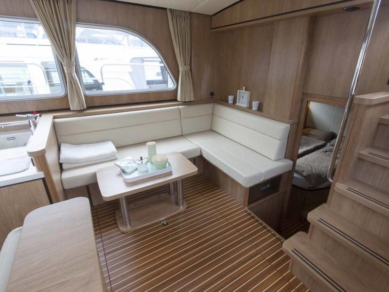 Book yachts online - motorboat - Linssen Grand Sturdy 40.0 AC - Bella Donna - rent