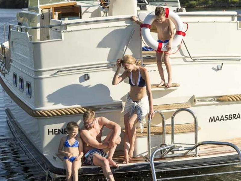 Book yachts online - motorboat - Linssen Grand Sturdy 40.0 AC - Bella Donna - rent