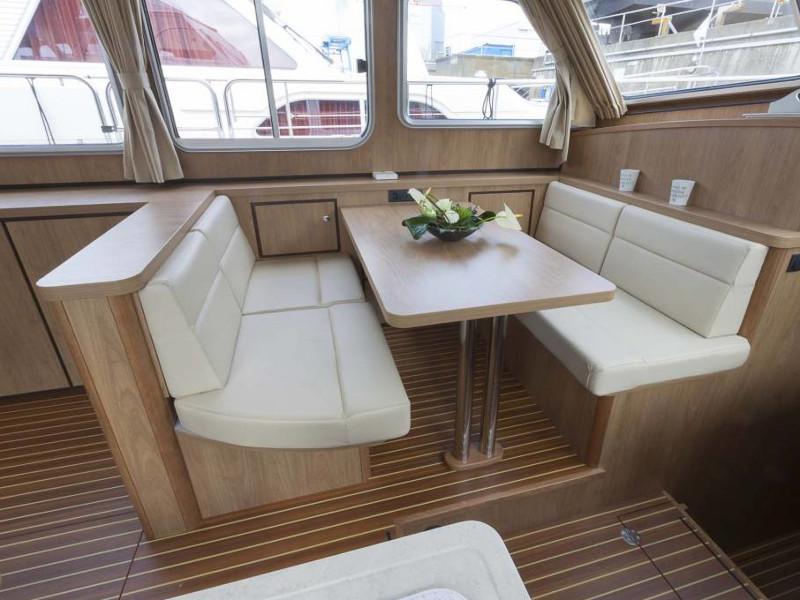 Book yachts online - motorboat - Linssen Grand Sturdy 40.0 AC - Bella Donna - rent
