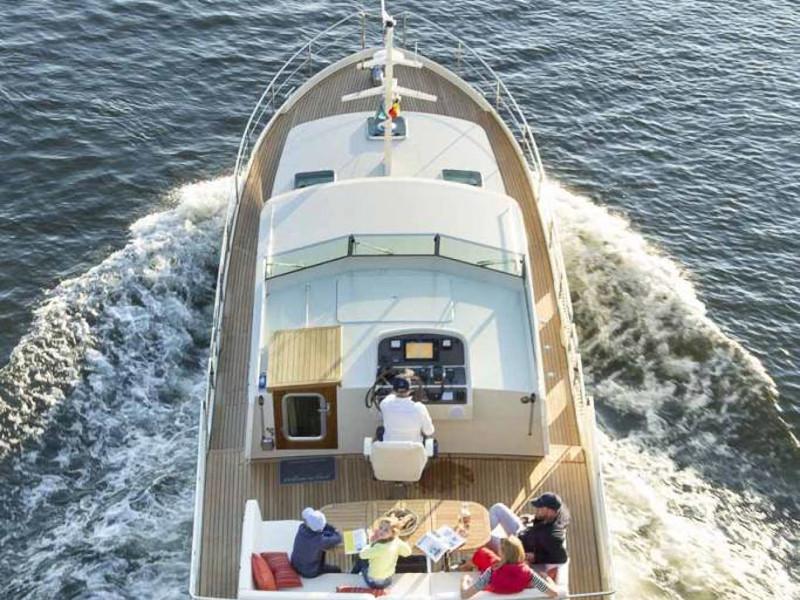 Book yachts online - motorboat - Linssen Grand Sturdy 40.0 AC - Bella Donna - rent