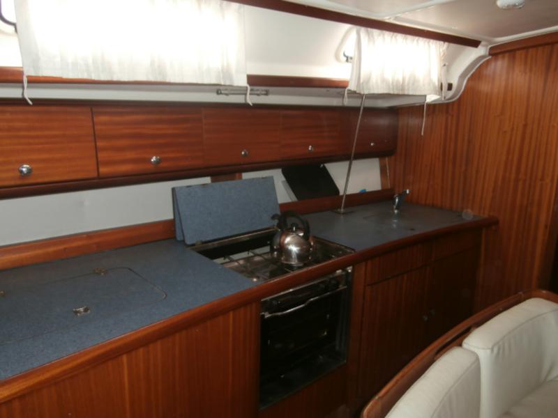 Book yachts online - sailboat - Bavaria 44 - Hellenic Sun - rent
