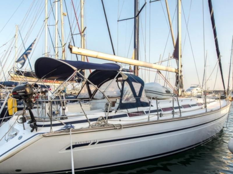 Book yachts online - sailboat - Bavaria 44 - Hellenic Sun - rent