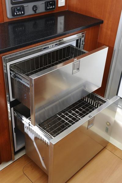 Book yachts online - powercatamaran - Leopard 39 PC - Alana - rent