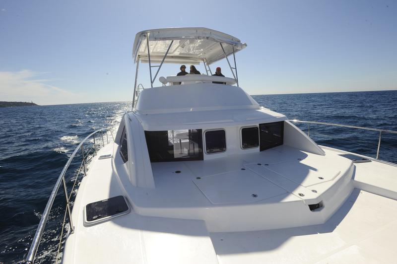 Book yachts online - powercatamaran - Leopard 39 PC - Alana - rent