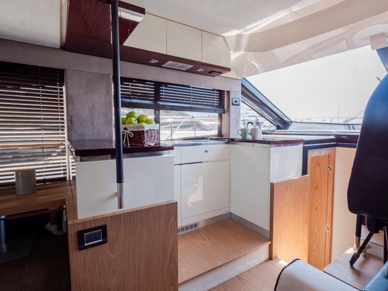 Book yachts online - motorboat - Sessa Fly 47 - Star Dust - rent