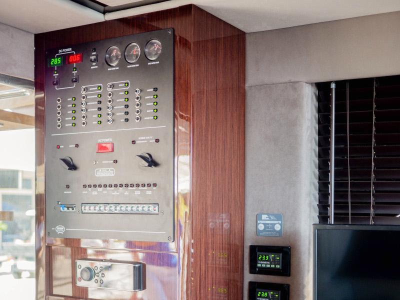 Book yachts online - motorboat - Sessa Fly 47 - Star Dust - rent