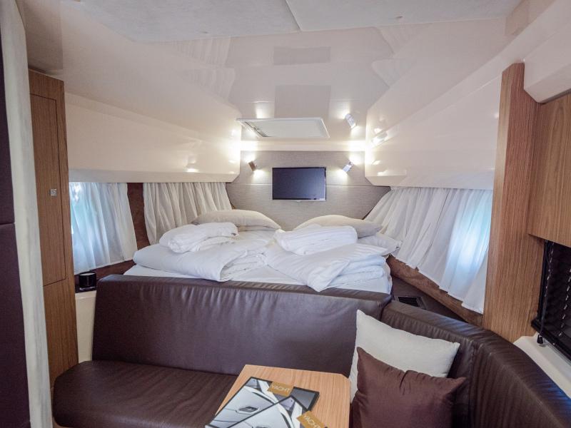 Book yachts online - motorboat - Sessa C35 - Jupika - rent