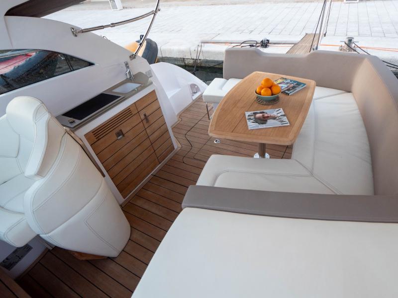 Book yachts online - motorboat - Sessa C35 - Jupika - rent
