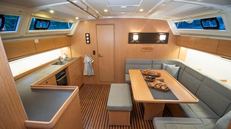 Book yachts online - sailboat - Bavaria 46 Cruiser - AMSTERDAM - rent