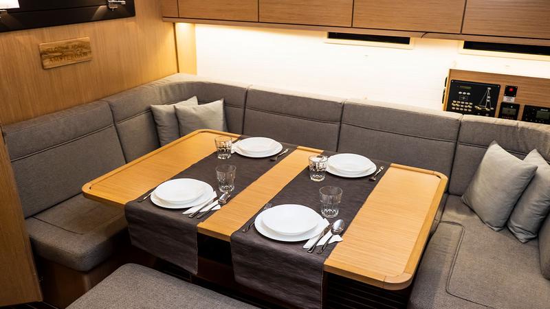 Book yachts online - sailboat - Bavaria 46 Cruiser - AMSTERDAM - rent