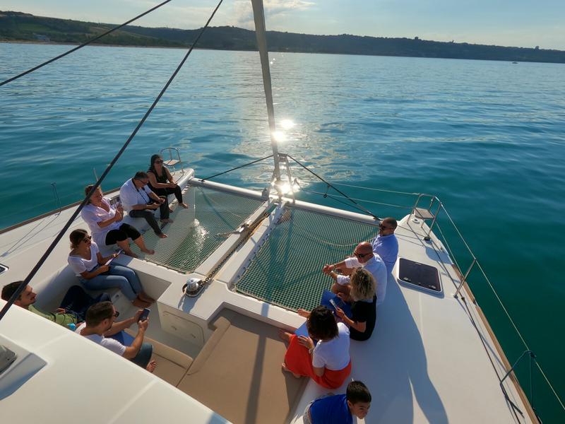 Book yachts online - catamaran - Lagoon 450  Flybridge - Zia Nella - rent