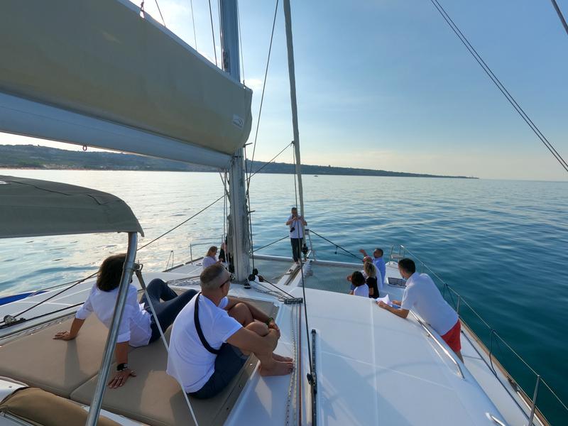 Book yachts online - catamaran - Lagoon 450  Flybridge - Zia Nella - rent