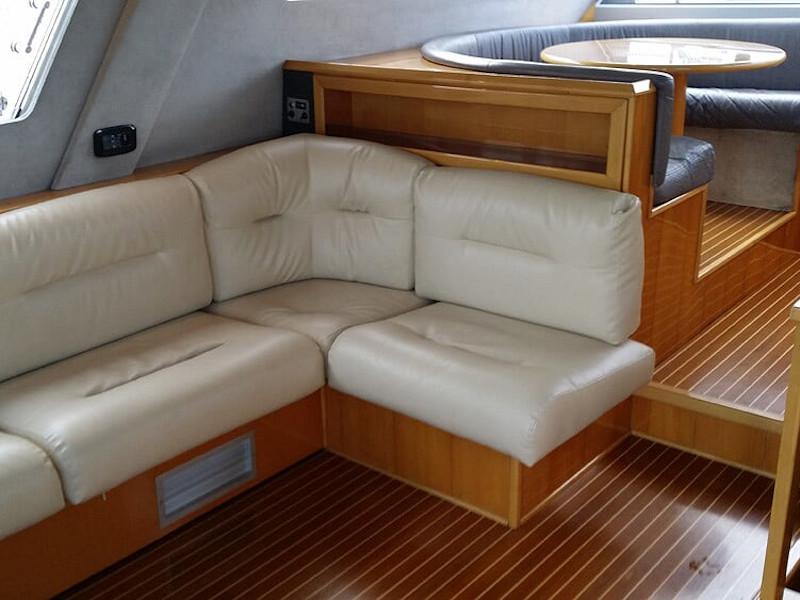 Book yachts online - motorboat - Raffaelli Storm 47S - Isla Balula - rent