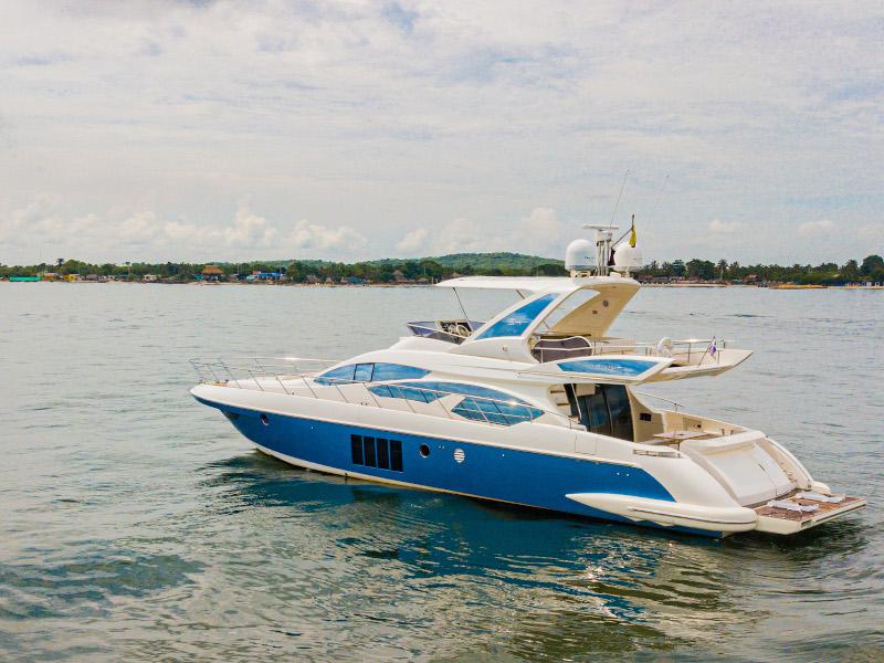 Book yachts online - motorboat - Azimut 64 Flybridge - Copacceti - rent