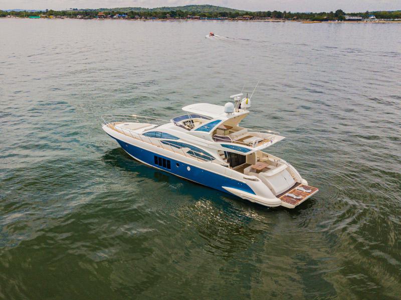 Book yachts online - motorboat - Azimut 64 Flybridge - Copacceti - rent