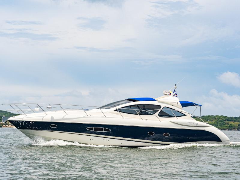 Book yachts online - motorboat - Azimut 55 - Atlantis - rent
