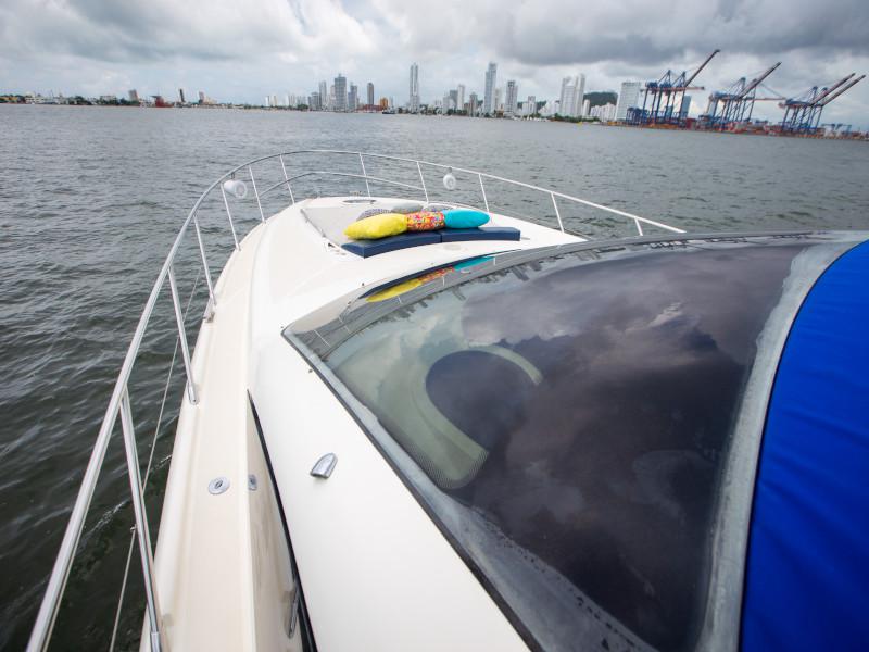 Book yachts online - motorboat - Azimut 55 - Atlantis - rent