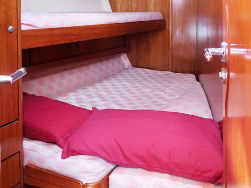 Book yachts online - sailboat - Sun Odyssey 51 - CHIA - rent