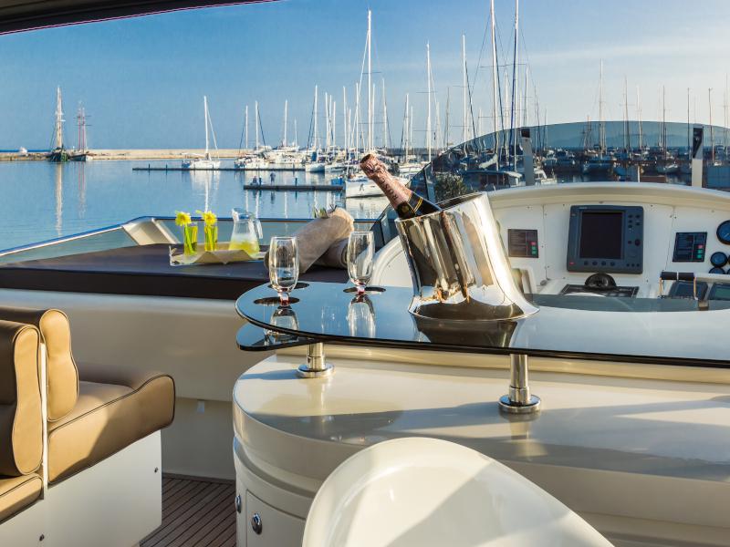 Book yachts online - motorboat - Posillipo Technema 70 - Amoraki - rent