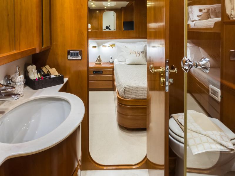 Book yachts online - motorboat - Posillipo Technema 70 - Amoraki - rent