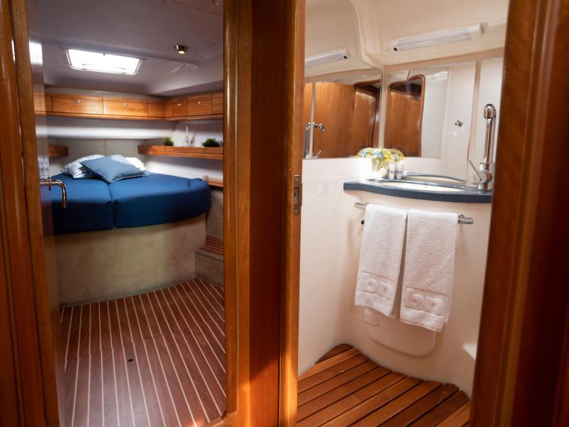 Book yachts online - sailboat - Bavaria 46 Cruiser - Joana - rent