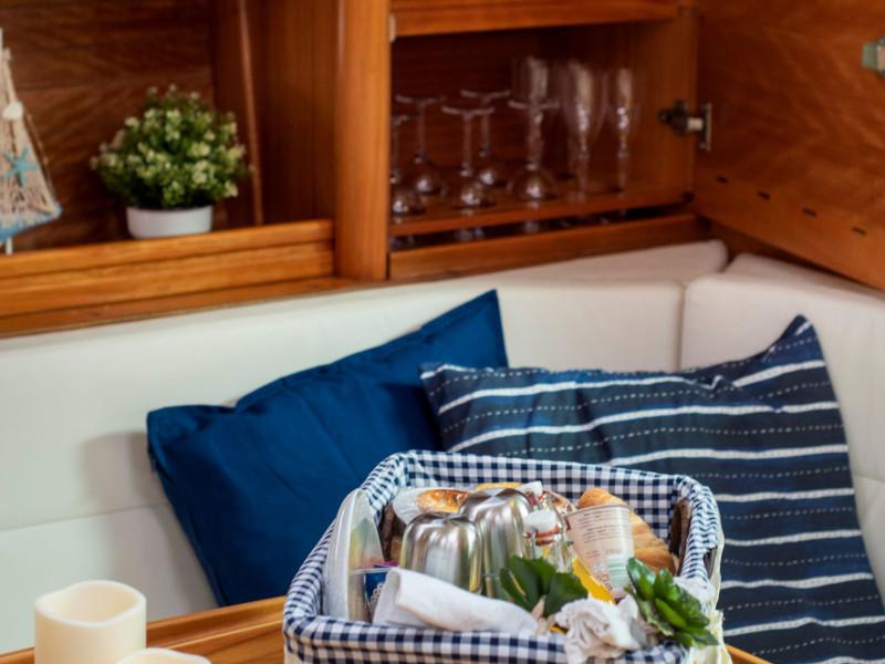 Book yachts online - sailboat - Bavaria 46 Cruiser - Joana - rent