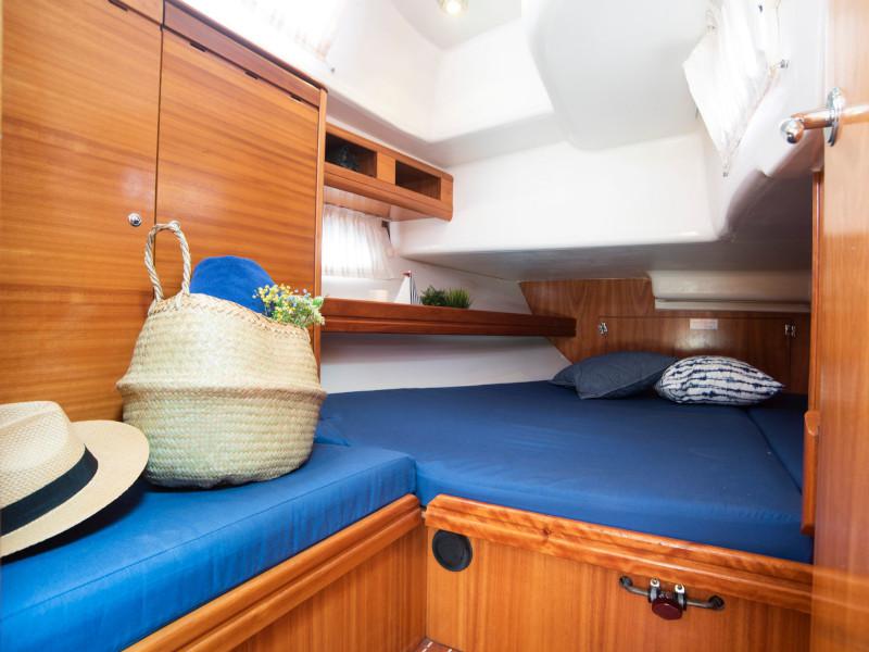 Book yachts online - sailboat - Bavaria 46 Cruiser - Joana - rent