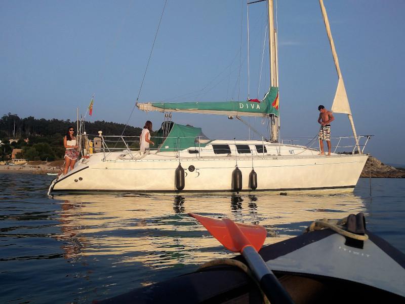 Book yachts online - sailboat - First 35 S5 - Diva - rent