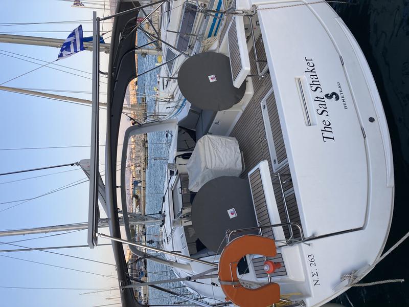 Book yachts online - sailboat - Oceanis 41.1 - THE SALT SHAKER - rent