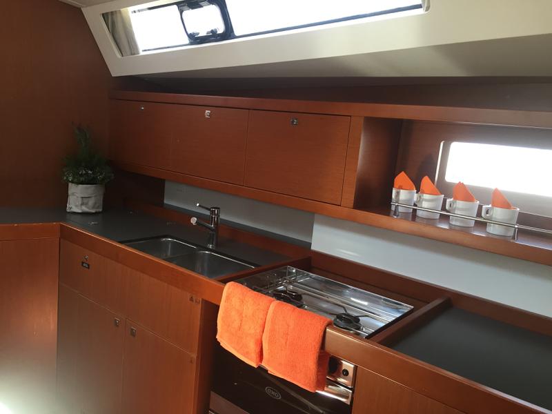 Book yachts online - sailboat - Oceanis 45 - NAYA - rent