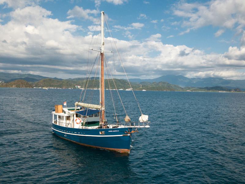 Book yachts online - other - Motor sailer - Anne Judith II - rent