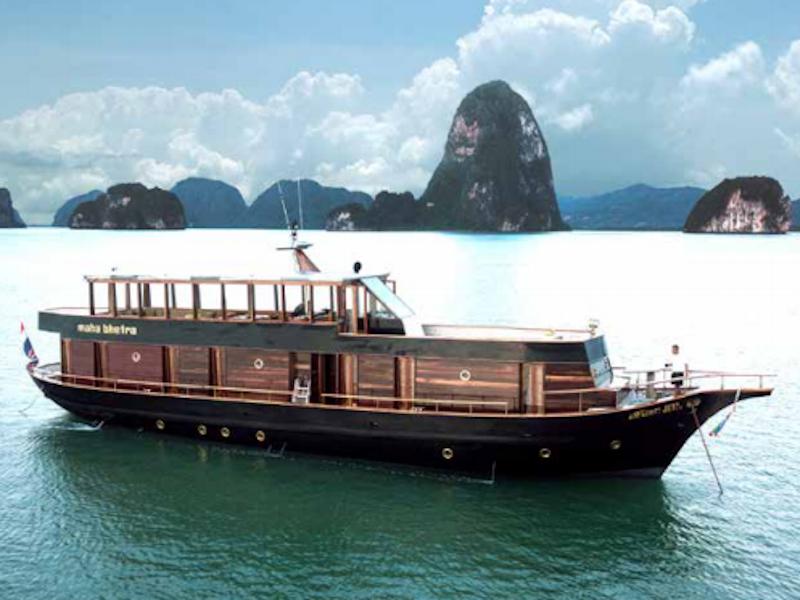 Book yachts online - motorboat - Wooden motor yacht - Maha Bhetra - rent