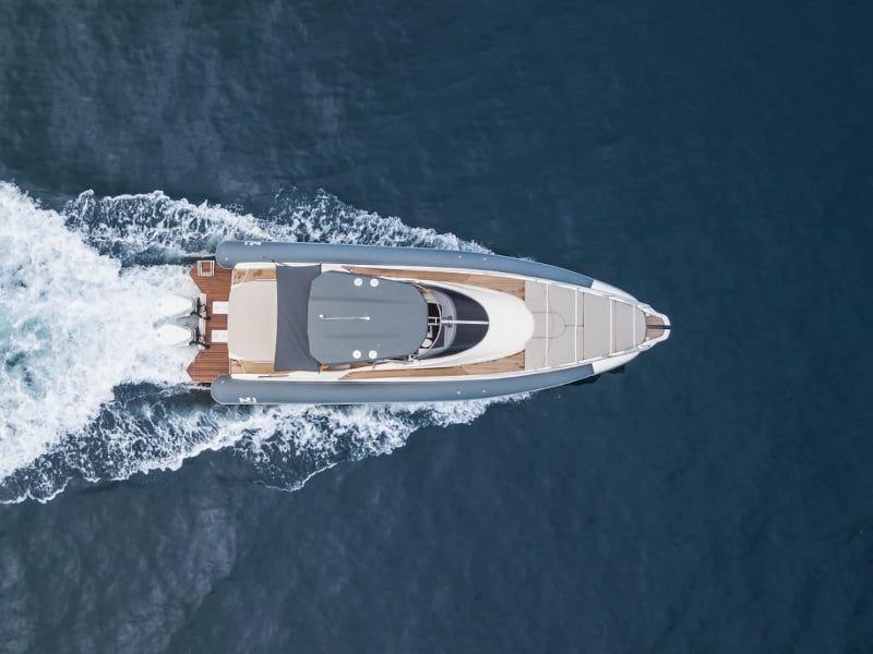 Book yachts online - motorboat - Nuova Jolly Prince 38 Sport Cabin - Tiger Lily - rent