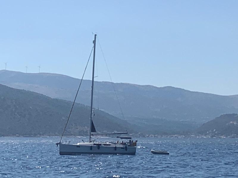 Book yachts online - sailboat - Hanse 385 - Happy Impuls - rent